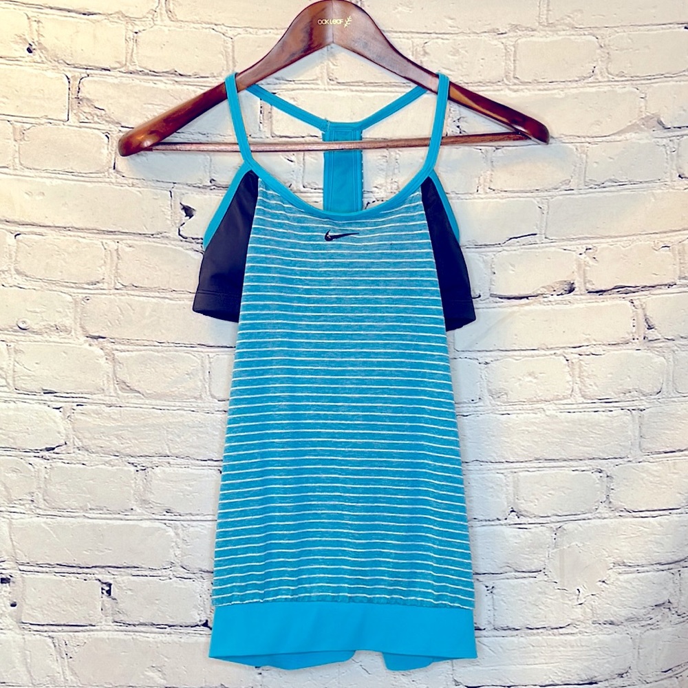 Nike Blue White Striped Built in Bra Athletic Tank Top Size Medium